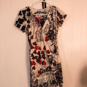 Beautiful & unique Parisian Dress